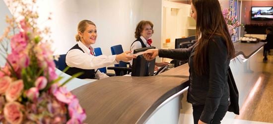 The Lounge 26 Aspire Airport Lounge in Schiphol Airport Check-in Desk