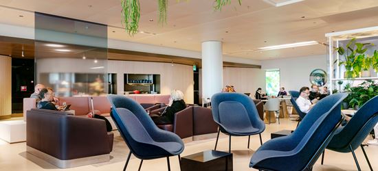 Guests Relaxing The Amsterdam Schiphol Airport Lounge 