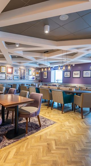 View the new airport lounge at Edinburgh 