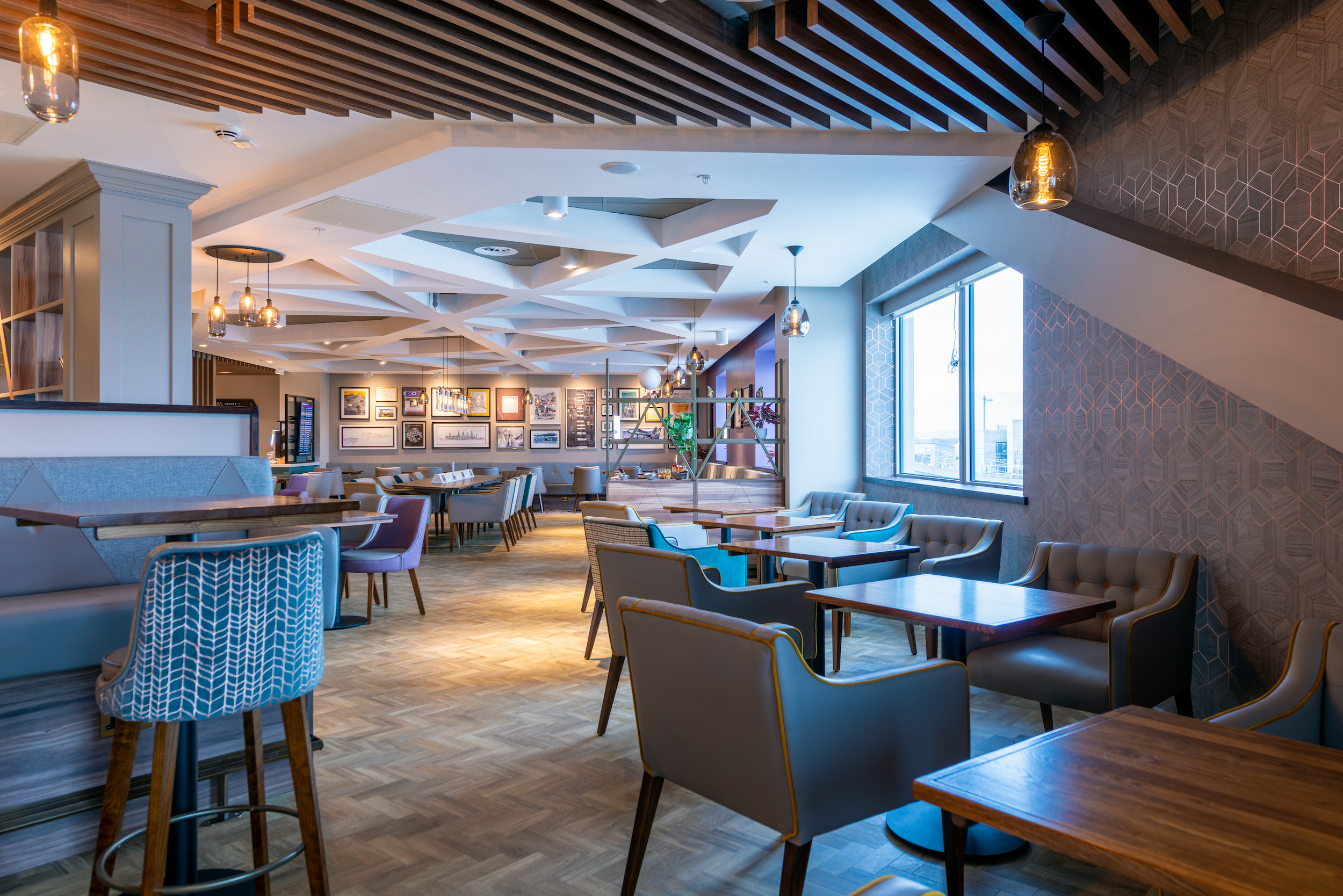 Edinburgh Airport Aspire Lounge - Book Direct