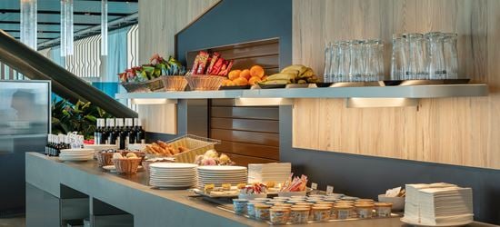 Food at Geneva Crystal Lounge